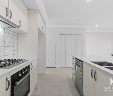 Modern Living Townhouse! - Photo 6