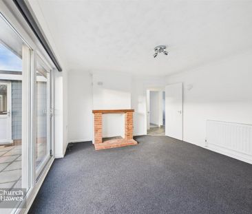 5 bedroom detached house to rent - Photo 1