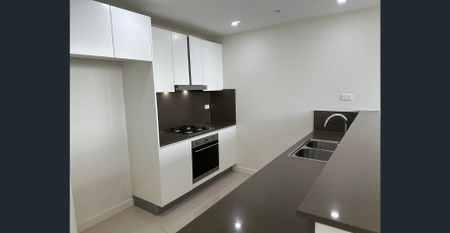 Convenience at your door step - Photo 3