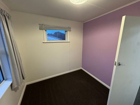 3BR Home close to the beach and local schools - Photo 2