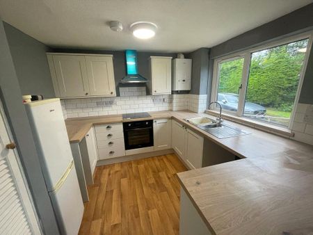 2 bedroom apartment to rent - Photo 3
