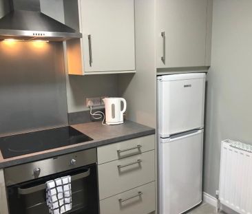 28 Ardenlee Crescent, Belfast, BT6 8QT - Photo 3