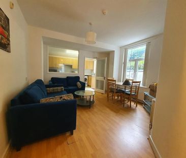 4 bedroom house to rent - Photo 1