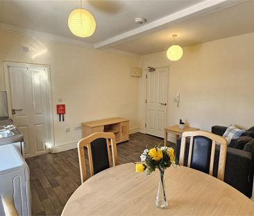 Flat 2, 37C High Street, Mildenhall, Bury St. Edmunds - Photo 5