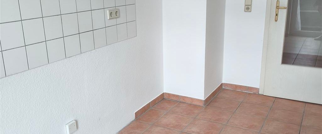 Schöne 2 R-Whg, Bad mit Fenster und Balkon! - Photo 1