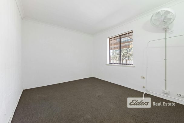CITY LIVING COUNTRY STYLE - Photo 1