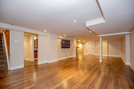 For Lease - 2301 Bennington Gate, Oakville, Ontario - Photo 2