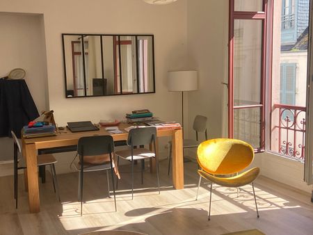 Location Appartement 4 pièces 128m² - Photo 2