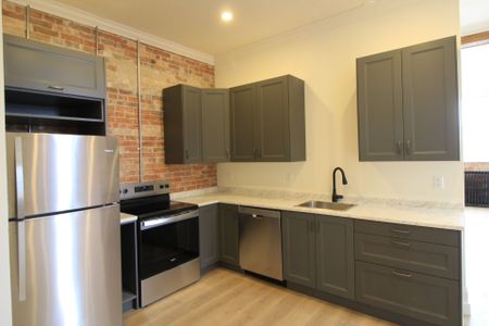 For Lease - 3 Cambridge Street Unit# 2, Kawartha Lakes, Ontario - Photo 2