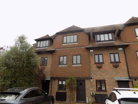4 bedroom terraced house to rent - Photo 4