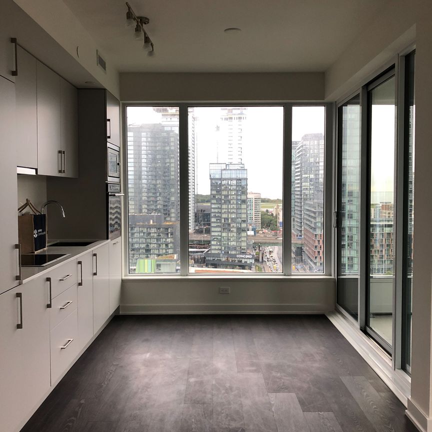 For Lease - 27 Bathurst Street Unit# 1504W, Toronto, Ontario - Photo 1