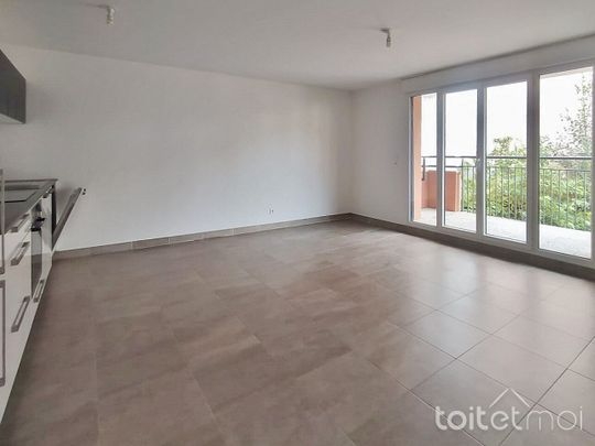 Location Appartement 3 pièces 64m² ST REMY LES CHEVREUSE 78470 - Photo 1