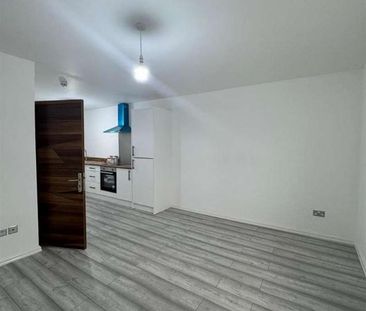 St. Georges Street, Bolton, BL1 - Photo 4