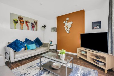 2 bedroom flat to rent - Photo 2