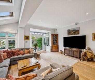 6 bedroom semi-detached house to rent - Photo 1