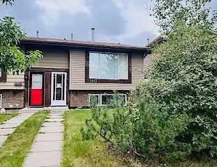 Cozy 1 bedroom duplex in quiet NW neighbourhood | 1142 Berkley Drive Northwest, Calgary - Photo 1