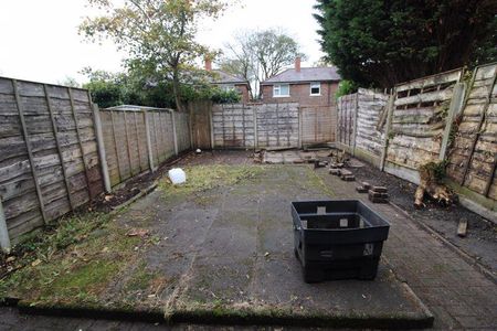 4 bedroom terraced house to rent - Photo 5