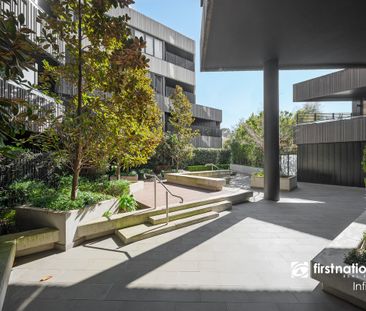 Excellent Location, Great size, Convenience is the key - Photo 2