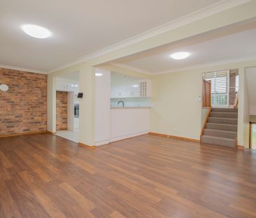 Low Maintenance 3 bedroom - Photo 2