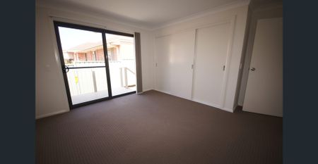 CENTRAL SPACIOUS VILLA - Photo 5