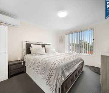 Beautifully Presented 3-Bedroom Townhouse in a Prime Location - Photo 6