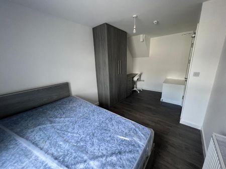 3 bedroom terraced house to rent - Photo 3