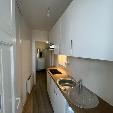 Location Appartement 1 pièce 24m² LILLE 59000 - Photo 1