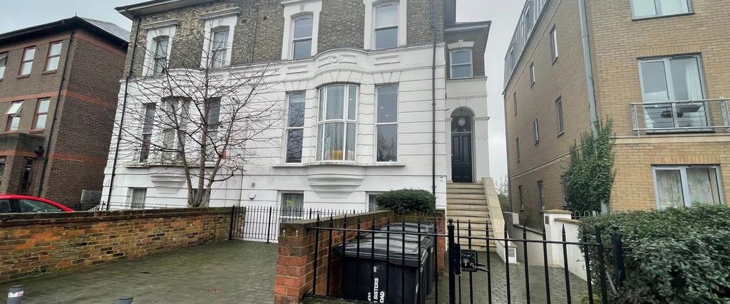 1 bedroom flat to rent - Photo 1