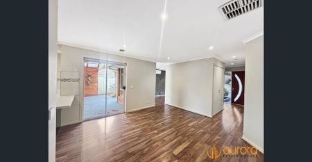 COMFORT & CONVENIENCE ON BERWICK - Photo 2