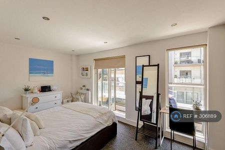 1 bedroom flat to rent - Photo 4