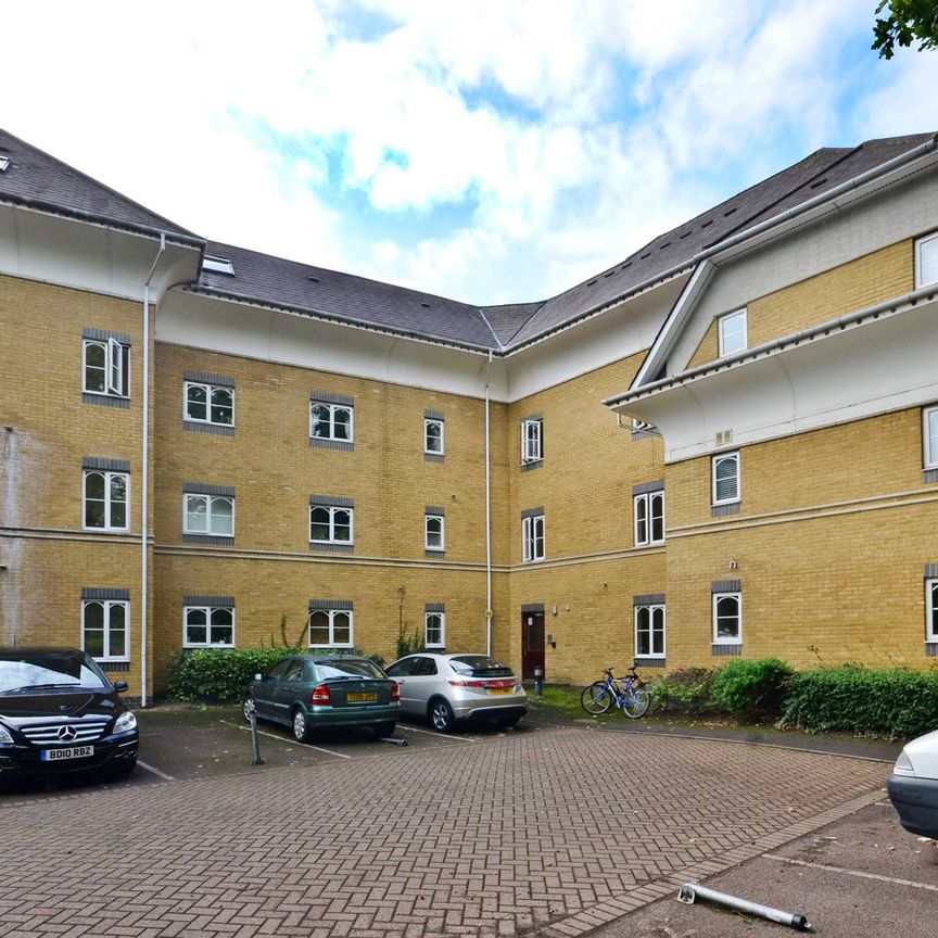 Century Court, Woking, GU21 - Photo 1