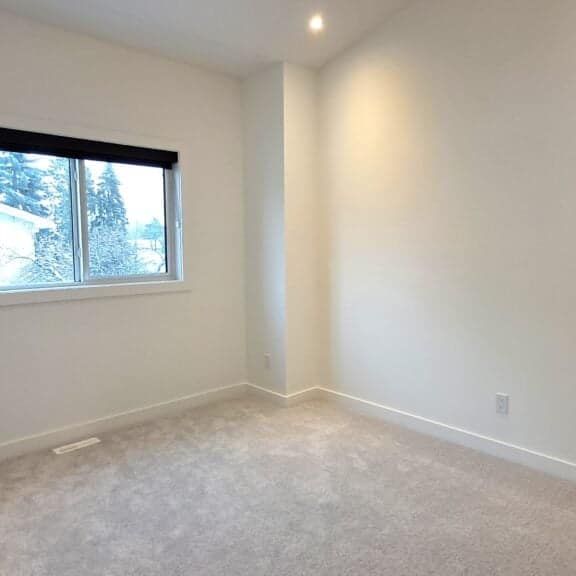 Edmonton Unfurnished townhouse Rental in Idylwylde - Stylish 3 Bedroom Home With Dual Master Suites! - Photo 1