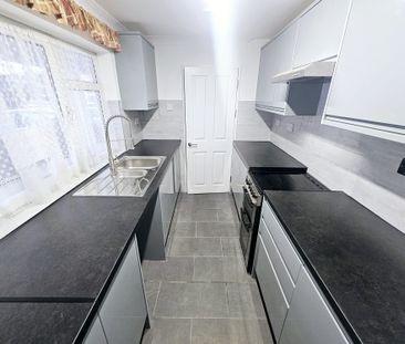 Winn Road, Southampton - Photo 2