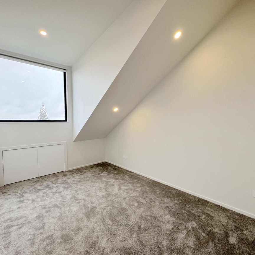 Brand-New Townhouse – Modern Style and Smart Design - Photo 1