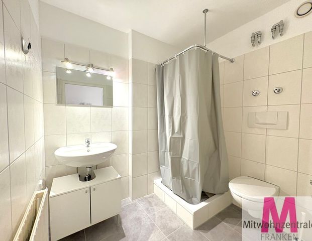 Große 1 Zimmer Wohnung, sehr zentral und ruhig gelegen - Foto 1