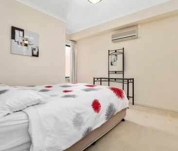 6/11 Regal Place, East Perth - Photo 5