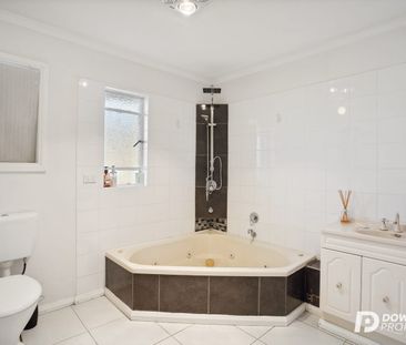 3 Bedroom Family Home - Photo 3