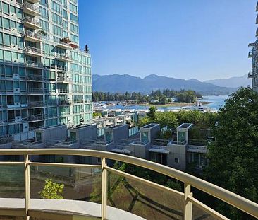 **Spacious 2-Bedroom + Den Apartment with Stunning Views in Dockside** - Photo 1