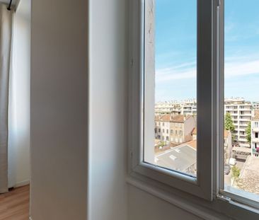 COLOCATION Magnifique T4 meublé de 72m² à Saint-Charles - Photo 3