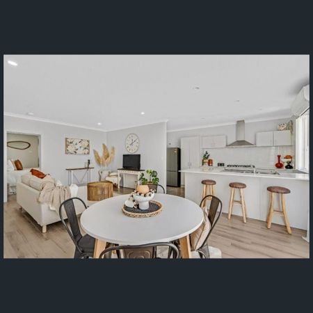 25 Jupiter Drive, Australind, WA 6233 - Photo 4