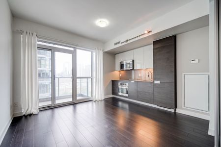 For Lease - 210 Simcoe Street Unit# 1403, Toronto, Ontario - Photo 5