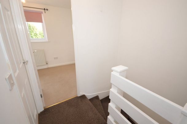 Freesland Rise, Whittleford, Nuneaton, Warwickshire, CV10 9QF - Photo 1