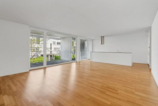 Die Sonne auf dem Balkon geniessen - Photo 1