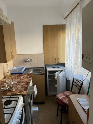 Garsoniera in bloc de apartamente strand str bihorului et 1 - Fotografie 1