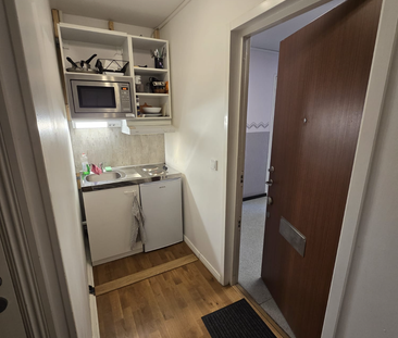 Helsingörsgatan, Kista - Photo 2