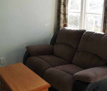 Bright, Fully Furnished 1-Bed Flat in Mornington - Photo 3