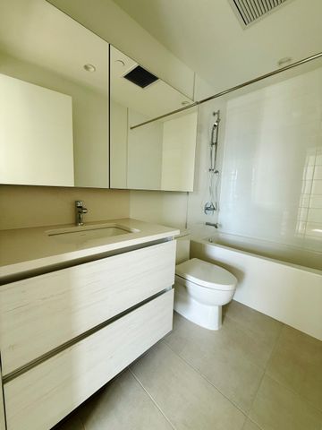 Brand New 2 Bdrm at the ELI – Water St by the Park - Photo 2