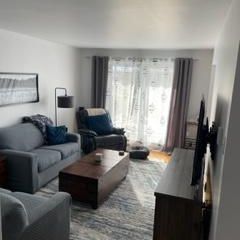 GRAND 4 1/2 ++ CHAUFFAGE INCLUS ++ FRAIS PEINTURER ++ RÉNOVER *** À VOIR *** - Photo 1