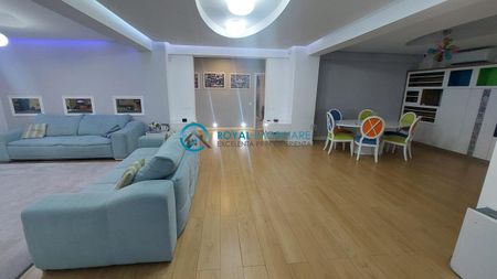 Royal Imobiliare Inchiriere apartament 4 camere zona 9 Mai - Fotografie 5