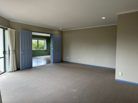 Family home in desirable location - Photo 5